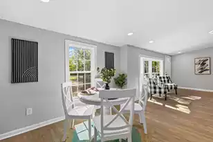 334 Glen St, Summerville, SC 29483 - Photo 8