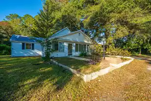 1063 Pinckney Street S, McClellanville, SC 29458 - Photo 4