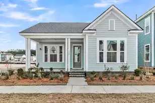 749 Blueway Ave, Summerville, SC 29486 - Photo 2