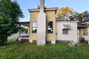 905 Peak St, Holly Hill, SC 29059 - Photo 2