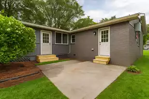 1320 Bresee St, Charleston, SC 29412 - Photo 4