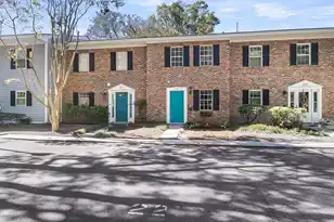 221 Heritage Cir, Mount Pleasant, SC 29464 - Photo 2