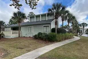 1481 Center St, Mount Pleasant, SC 29464 - Photo 16