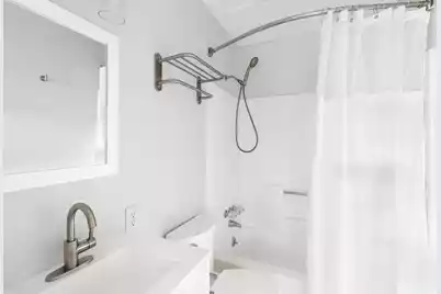 40 Bee Street #306, Charleston, SC 29403 - Photo 12