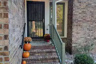 8204 Pleasant Ridge Dr, Charleston, SC 29420 - Photo 2