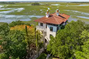 24 Seagrass Ln, Isle Of Palms, SC 29451 - Photo 68