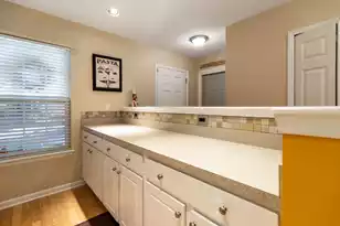 1500 Yellow Hawthorn Cir, Summerville, SC 29483 - Photo 10