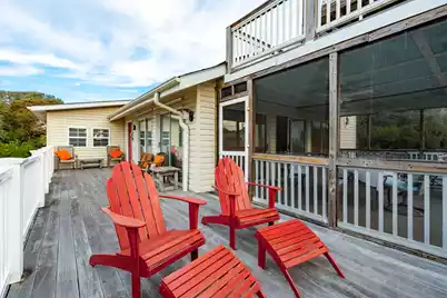 904 Arctic Avenue E, Folly Beach, SC 29439 - Photo 6