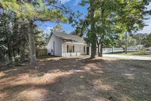 482 Courtland Dr, Summerville, SC 29486 - Photo 2