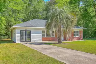 2736 Shadow Ln, North Charleston, SC 29406 - Photo 2