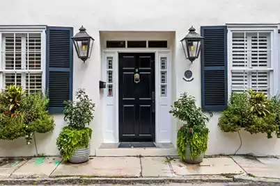 8 Elliott Street, Charleston, SC 29401 - Photo 2