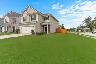 1302 Berry Grove Dr, Summerville, SC 29485 - Photo 2