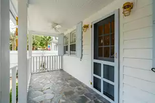 721 Royall Ave, Mount Pleasant, SC 29464 - Photo 6