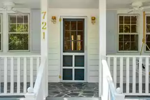 721 Royall Ave, Mount Pleasant, SC 29464 - Photo 4