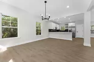 602 Sleepy Hollow Ct, Summerville, SC 29483 - Photo 6