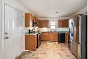 5027 Thornton Dr, Summerville, SC 29485 - Photo 6