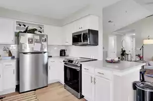 700 Daniel Ellis Dr, Charleston, SC 29412 - Photo 10