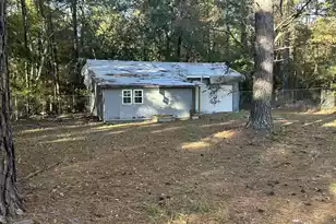 2704 Lizzie Creek Rd, Summerton, SC 29148 - Photo 6