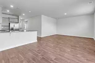 602 Solar Ct, Summerville, SC 29486 - Photo 4