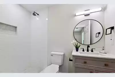 2136 Commander, North Charleston, SC 29405 - Photo 18