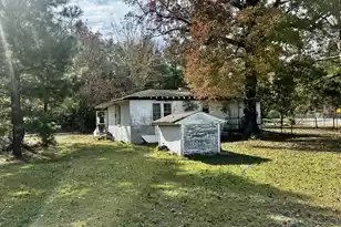 952 Gausetown Rd, Kingstree, SC 29556 - Photo 6