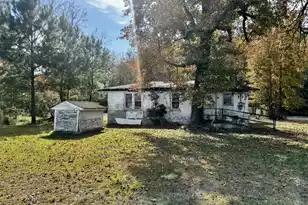 952 Gausetown/Grace/Legacy/Pinckne Rd, Kingstree, SC 29556 - Photo 4