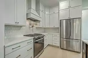 1032 Ave Of Oaks, Charleston, SC 29407 - Photo 12