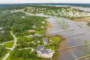 4145 Colonel Vanderhorst Cir, Mount Pleasant, SC 29466 - Photo 4