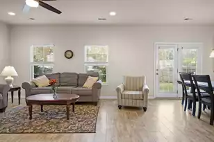 207 Pavilion St, Summerville, SC 29483 - Photo 10