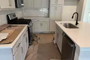 914 Dusk Dr, Summerville, SC 29486 - Photo 8