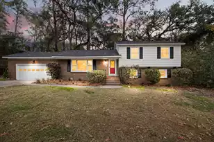 321 Fairington Dr, Summerville, SC 29485 - Photo 1