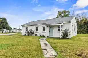 3043 Terry Dr, North Charleston, SC 29405 - Photo 2