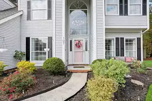 107 Franklin Ct, Summerville, SC 29485 - Photo 2