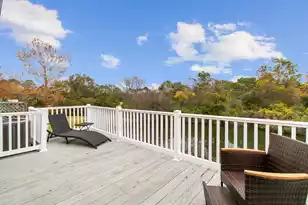 1502 Hopeman Ln, Mount Pleasant, SC 29466 - Photo 14