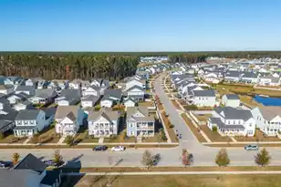 670 Blueway Ave, Summerville, SC 29486 - Photo 2