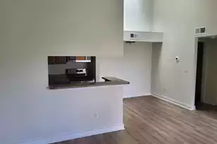 1481 Center St, Mount Pleasant, SC 29464 - Photo 2