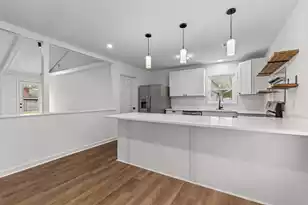 100 Brevard Ct, Summerville, SC 29486 - Photo 8