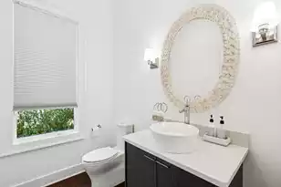 304 4th Ave, Mount Pleasant, SC 29464 - Photo 36