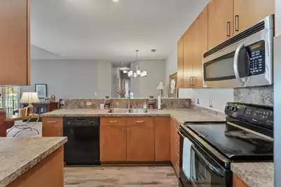 805 Marymont Lane E, Charleston, SC 29414 - Photo 10