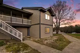 1404 Tailrace Dr, Moncks Corner, SC 29461 - Photo 2