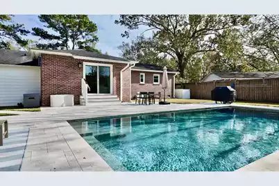 327 Cheraw Drive, Charleston, SC 29412 - Photo 4