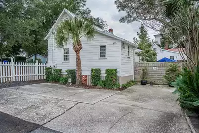 425 King Street, Mount Pleasant, SC 29464 - Photo 2