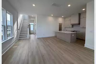 741 Blueway Avenue, Summerville, SC 29486 - Photo 6