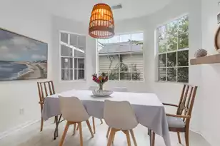 2481 Fulford Ct, Mount Pleasant, SC 29466 - Photo 6