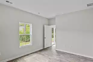 366 Tiliwa St, Summerville, SC 29486 - Photo 8