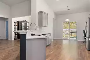 511 Squire Pope Rd, Summerville, SC 29486 - Photo 10