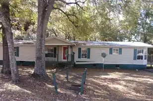 372 Gum St E, Allendale, SC 29810 - Photo 1