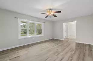 402 Chippendale Ln, Bonneau, SC 29431 - Photo 10