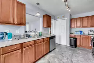 402 Jamestown Dr, Summerville, SC 29486 - Photo 16