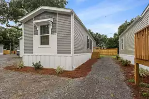 1156 Russell Dr #9, Mount Pleasant, SC 29464 - Photo 2